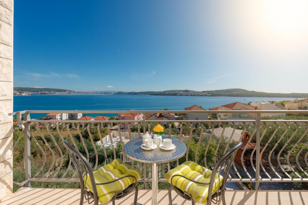 Residence Villa Irena Apartments Трогир Екстериор снимка