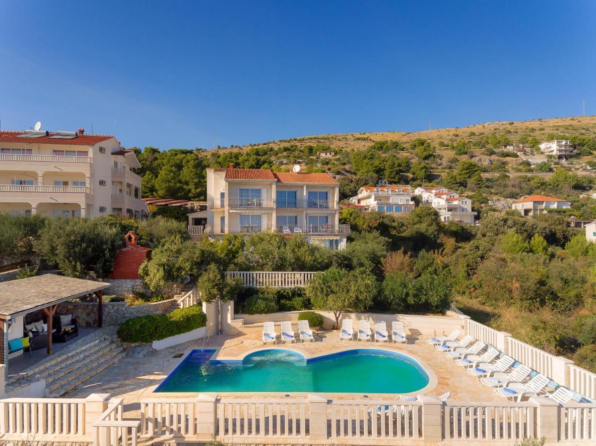 Residence Villa Irena Apartments Трогир Екстериор снимка